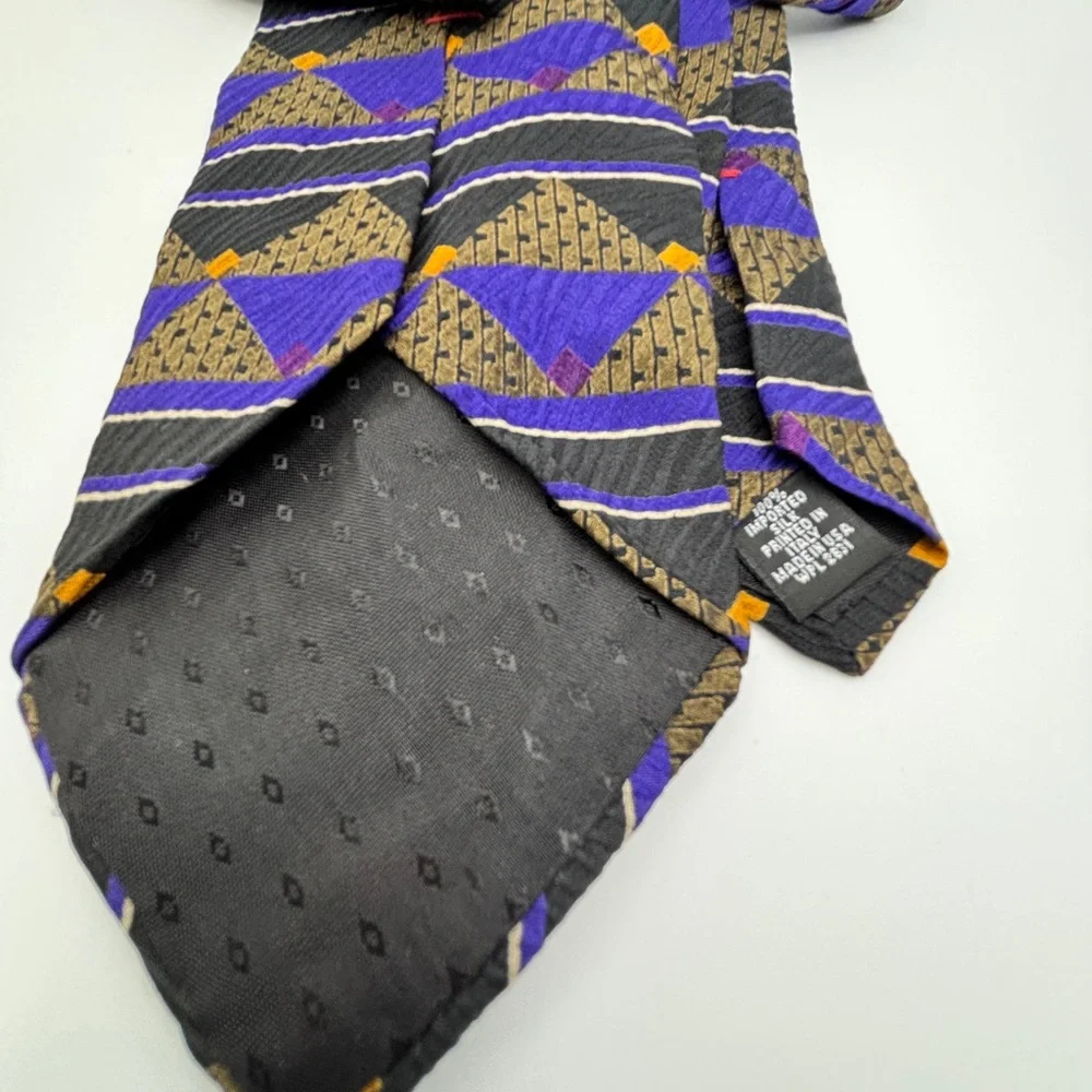 Bugatti‎ 100% Silk Mens Tie Green Black Purple Geometric Shapes Textured USA